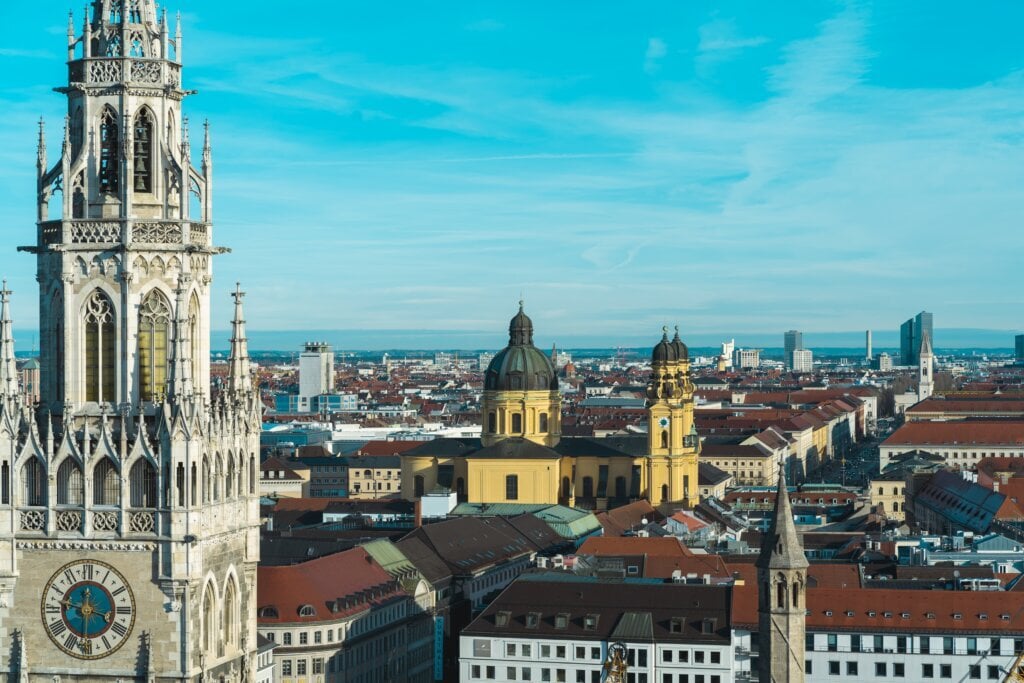 Qual o melhor jeito de conhecer a Europa? | Foto: Freepik.